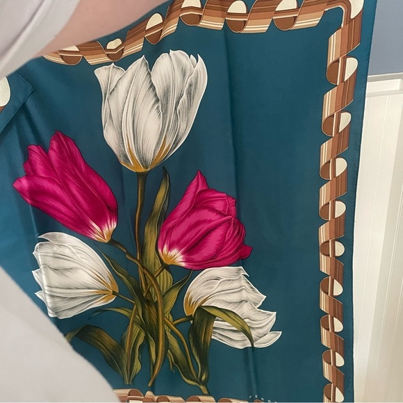 Vintage Perry Ellis Teal Pink White Tulip Flowers Floral 100% Silk Scarf 31" - Picture 5 of 9